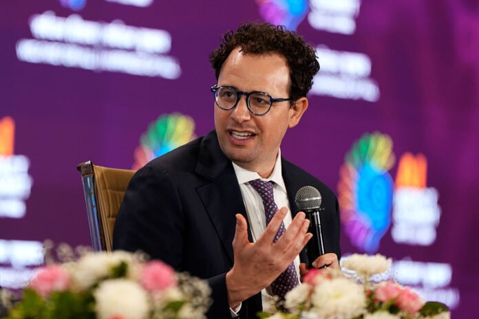 Anthropic 800 Milyard Dollar Qiymətləndirməni Rədd Etdi - wecom.az