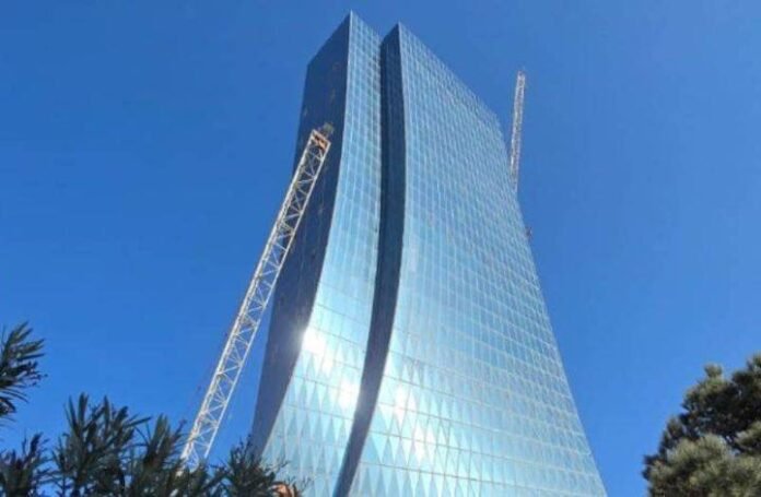 AMB: Kriptoaktivlərlə məşğul olmaq istəyən təşkilatlar Mərkəzi Bankdan lisenziya almalı olacaqlar - wecom.az