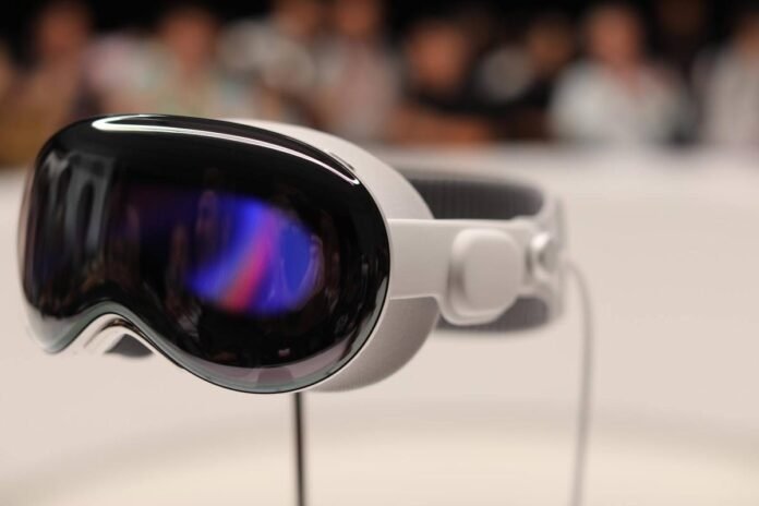 Apple Vision Pro rəhbəri Paul Meade OpenAI-ın hardware komandasına qoşulur - wecom.az