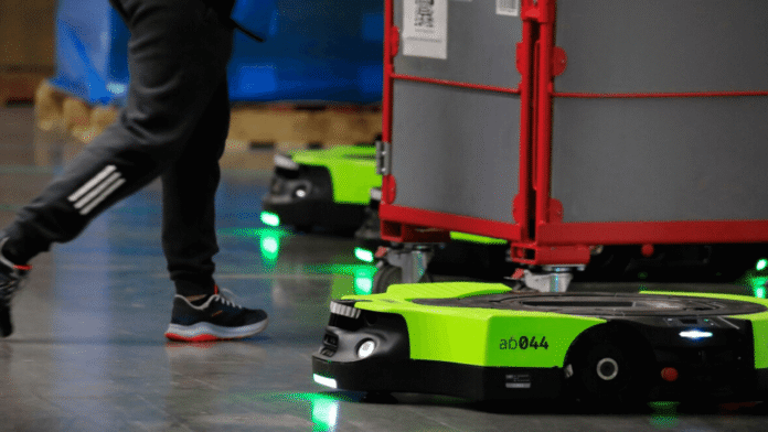 Amazon, işçilərlə danışa bilən otonom depo robotu Proteus'u təqdim etdi - wecom.az