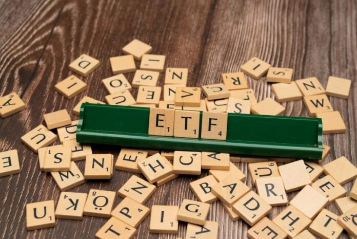 Citi kripto ETF axınının azalması səbəbindən bitcoin və ether hədəflərini aşağı saldı - wecom.az