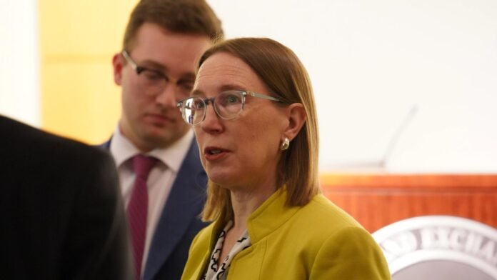SEC komissarı Peirce: bəzi DeFi mövzuları qiymətli kağız qanunlarına düşə bilər - wecom.az