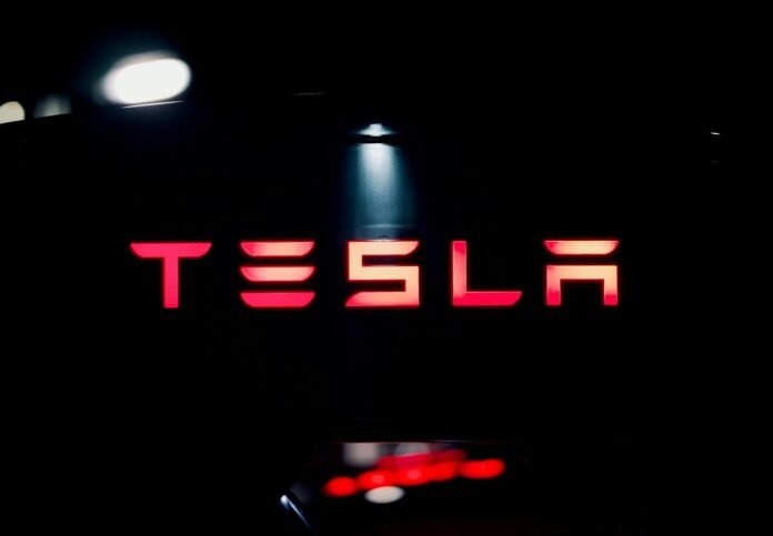 Tesla bitcoin ehtiyatını dəyişməz saxladı, 112 milyon dollar zərər yazdı - wecom.az