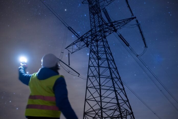 Arcturus nanomaterial mis ilə elektrik şəbəkə itkilərini yarıya endirə bilər - wecom.az