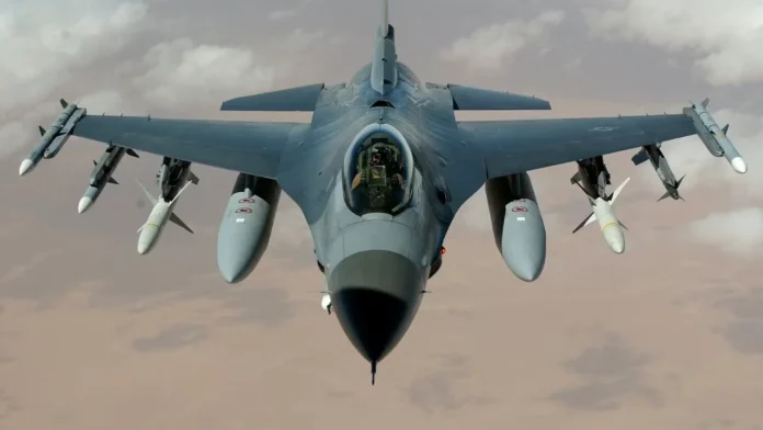 DARPA süni intellektlə idarə olunan F-16 qırıcısını uğurla uçurdu - wecom.az