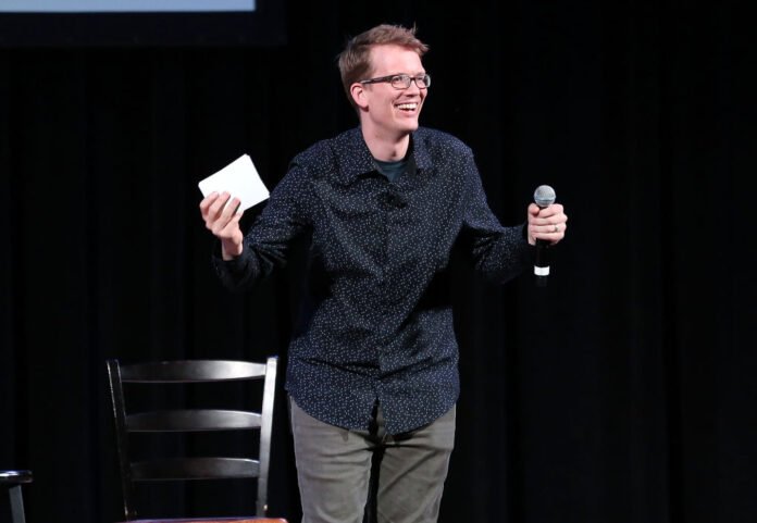 Hank Green: AI istifadəsi sağlam deyil - wecom.az
