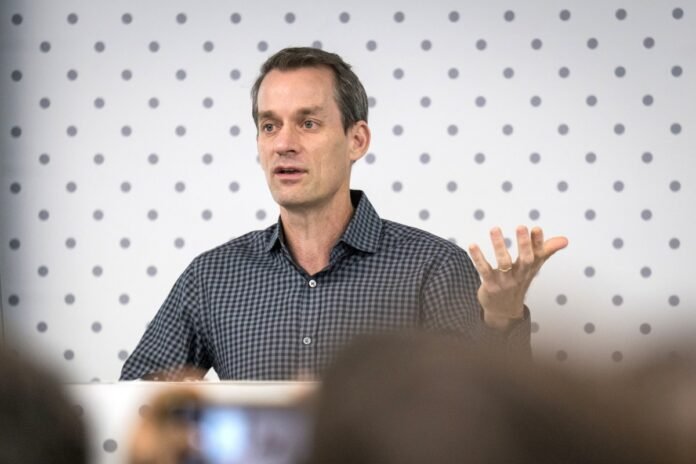 Jeff Dean Google-dan ayrılaraq elmi kəşflər üçün süni intellekt startapı qurur - wecom.az