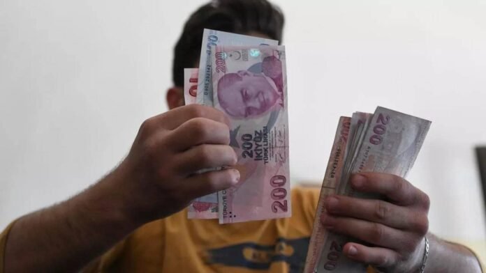 Türk lirəsi dollar qarşısında tarixi minimum yenilədi - wecom.az