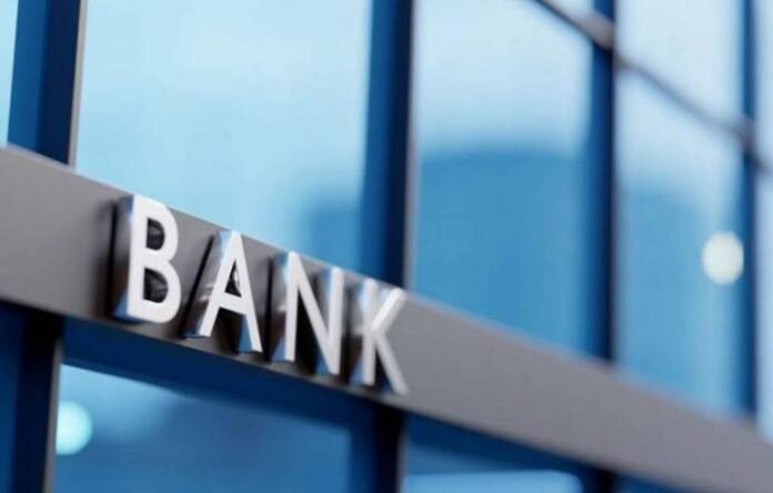 Bankların kredit portfeli 32 milyard manatı ötdü - wecom.az