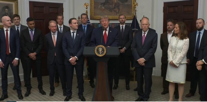 Trump Konqresi Clarity Act üzərində işi sürətləndirməyə çağırıb - wecom.az