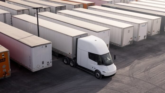 Einride donanmasına 500 Tesla Semi əlavə edir - wecom.az