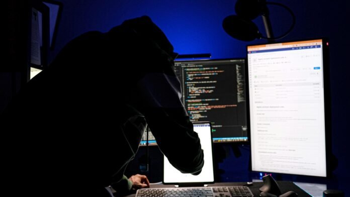 Bitcoin cold-wallet hücumu 4 500 ünvana yayıldı, itkilər 89 milyon dollara çatdı - wecom.az