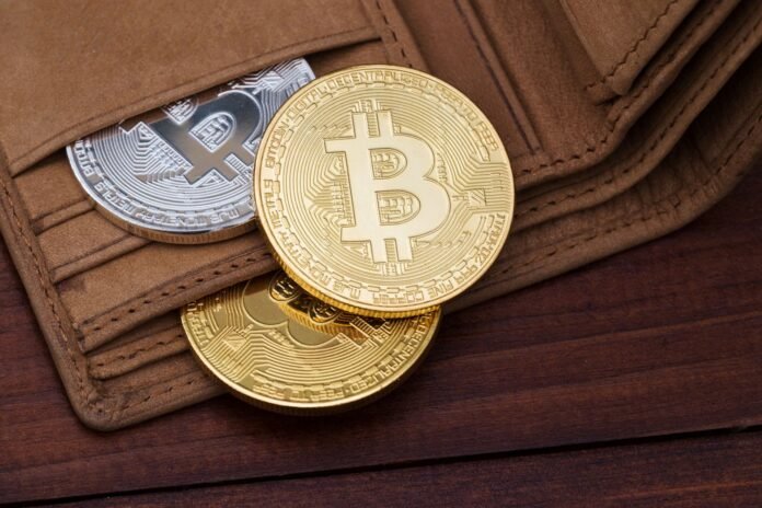Bitcoin 10 il toxunulmayan köhnə cüzdanlar 40 milyon dollar hərəkət etdirdi - wecom.az