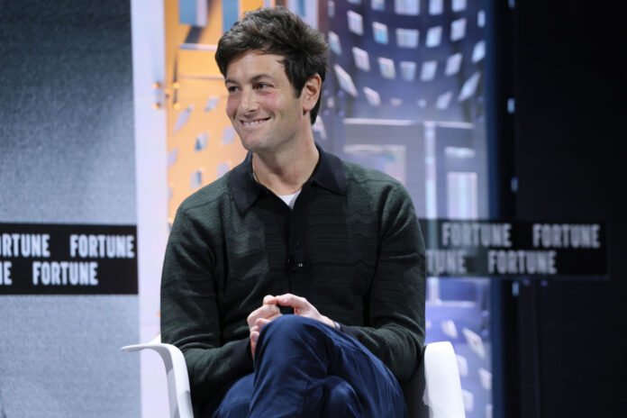 Thrive-in Joshua Kushner Silicon Valley VC-lərini süni intellekt eyforiyasına qarşı xəbərdar edir - wecom.az