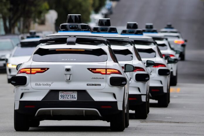 Waymo Tesla Cybercab buraxılışı öncəsi hücuma keçir - wecom.az
