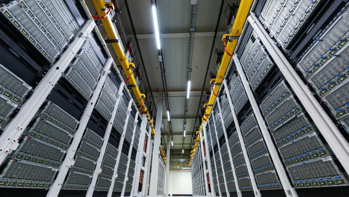 Microsoft süni intellekt üçün data mərkəzi kapasitəsini 2032-ci ilə qədər 38 gigavata çıxaracaq - wecom.az