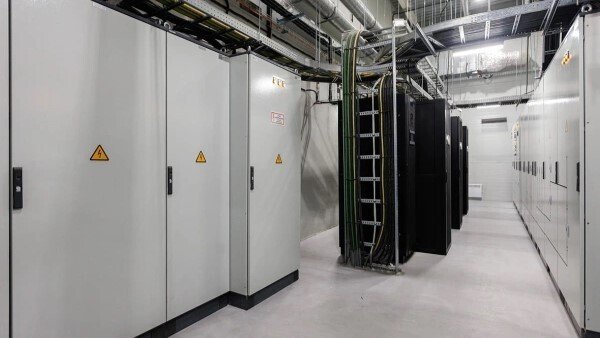 Rusiya Rəqəmsal İnkişaf Nazirliyi data mərkəzlərinin pilotsuz aparatlardan müdafiəsi tələblərini təsdiqləyib - wecom.az